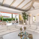 Eden Park Luxury סאני ביץ'