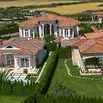 וילה Eden Park Luxury *