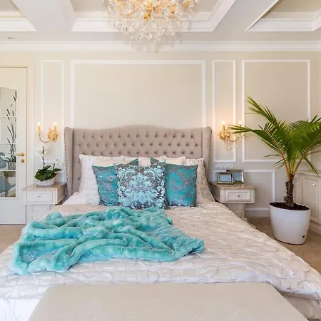 Eden Park Luxury Villa