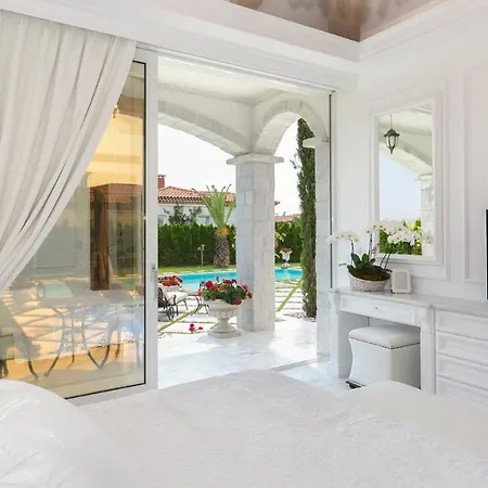 Eden Park Luxury Villa