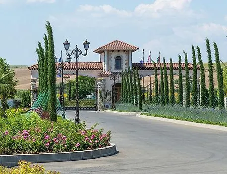 Eden Park Luxury Sluneční pobřeží