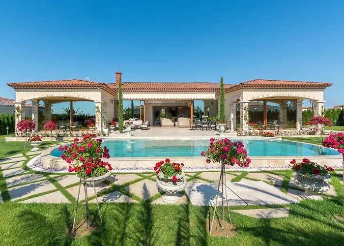 别墅 Eden Park Luxury *