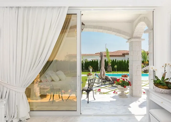 别墅 Eden Park Luxury 阳光海滩