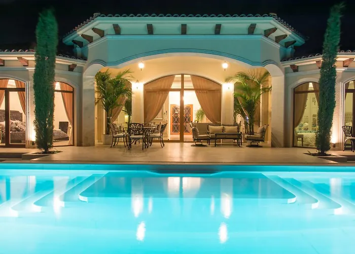 别墅 Eden Park Luxury