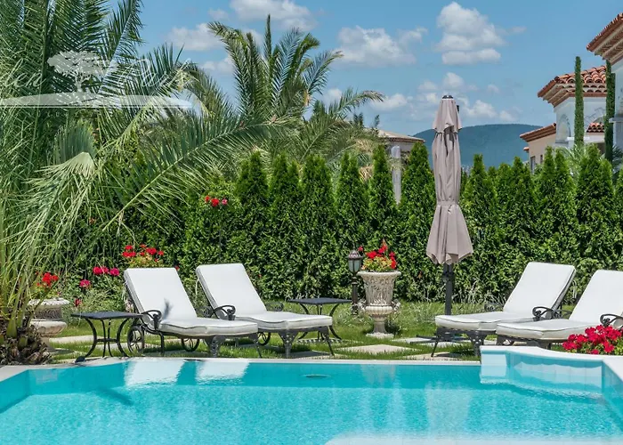 Eden Park Luxury 别墅 *