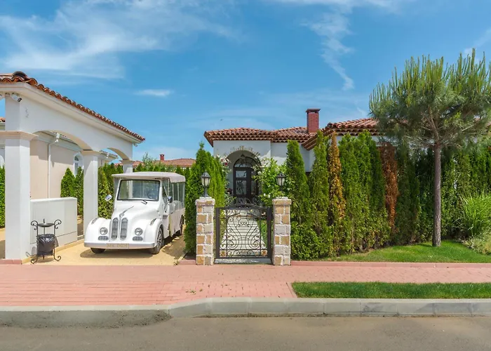 别墅 Eden Park Luxury 阳光海滩