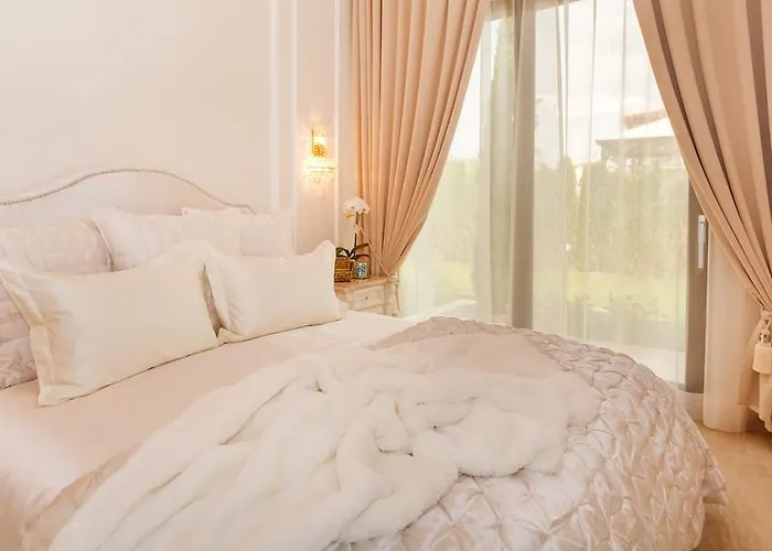 Eden Park Luxury 别墅 *