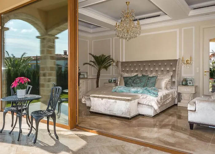 别墅 Eden Park Luxury 阳光海滩