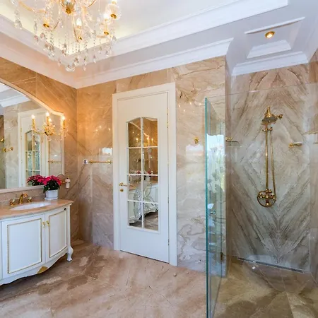 Луксозна вила Eden Park Luxury *