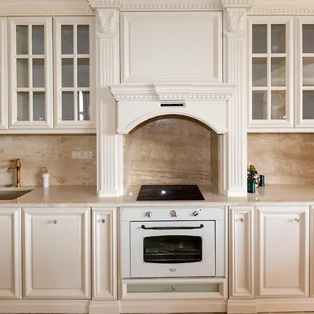 Eden Park Luxury Луксозна вила *