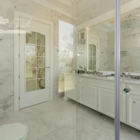 Eden Park Luxury Луксозна вила