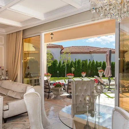 Eden Park Luxury Луксозна вила *
