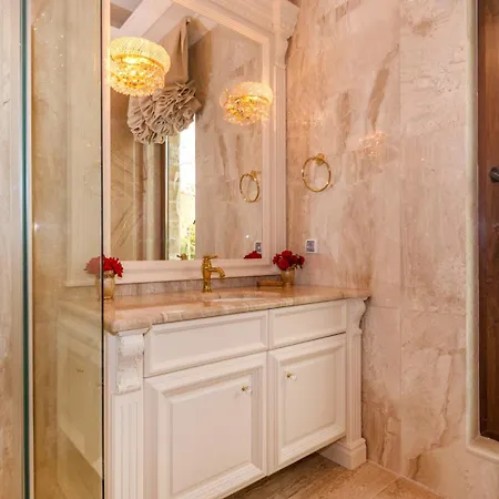 Eden Park Luxury Луксозна вила Слънчев бряг